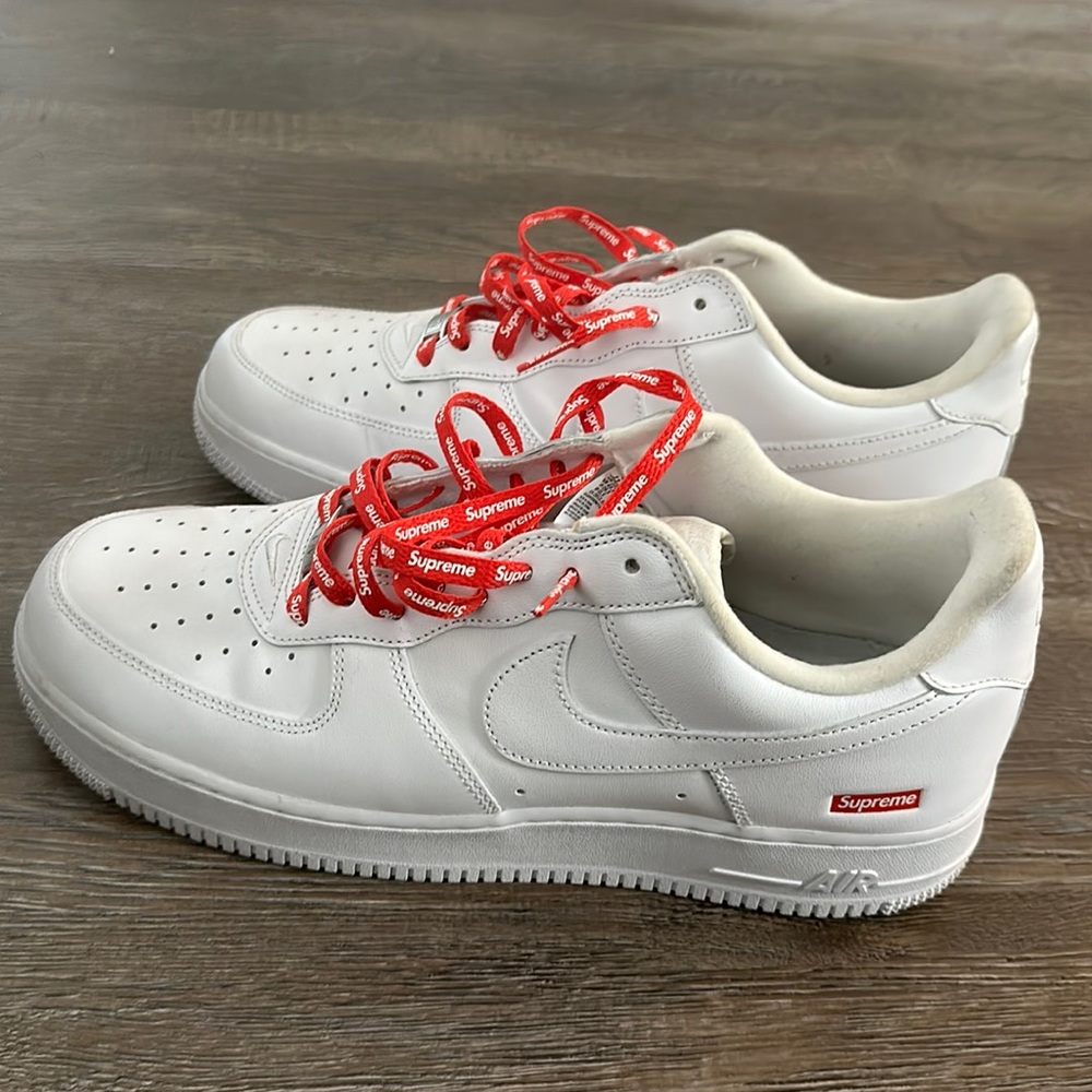 NIKE AIR FORCE SUPREME